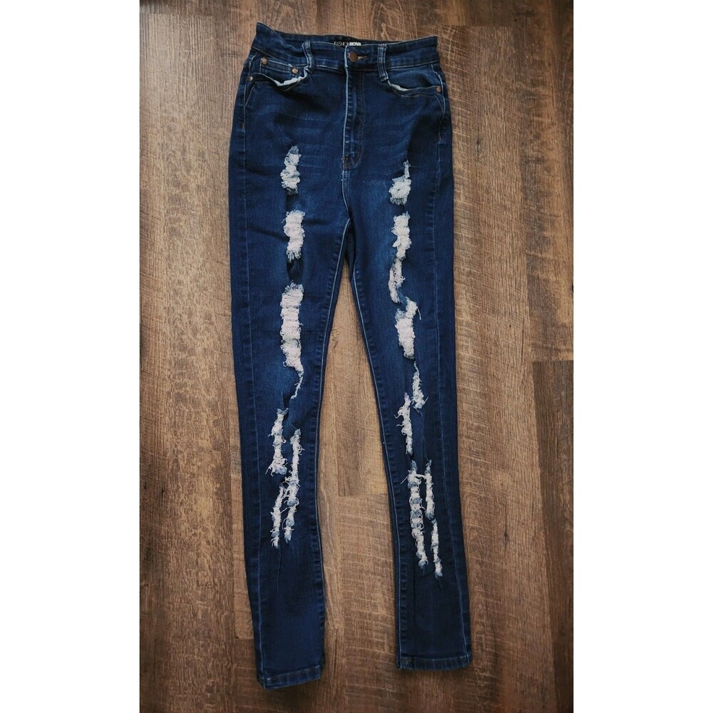 Fashion Nova Juniors 11/12 dark distressed jeans